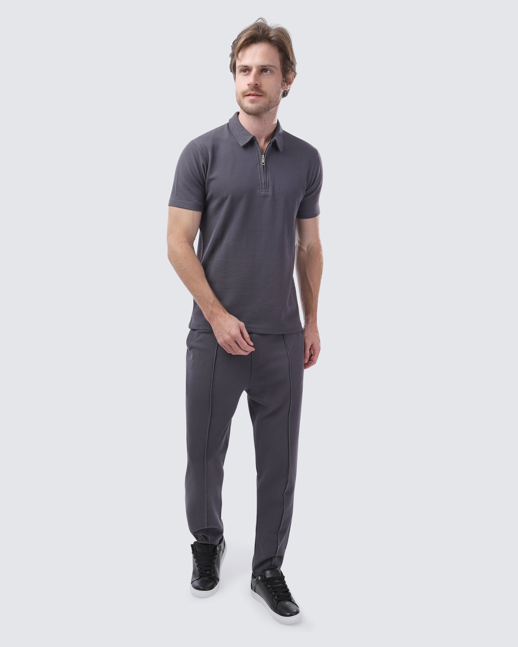 Baskota Suit