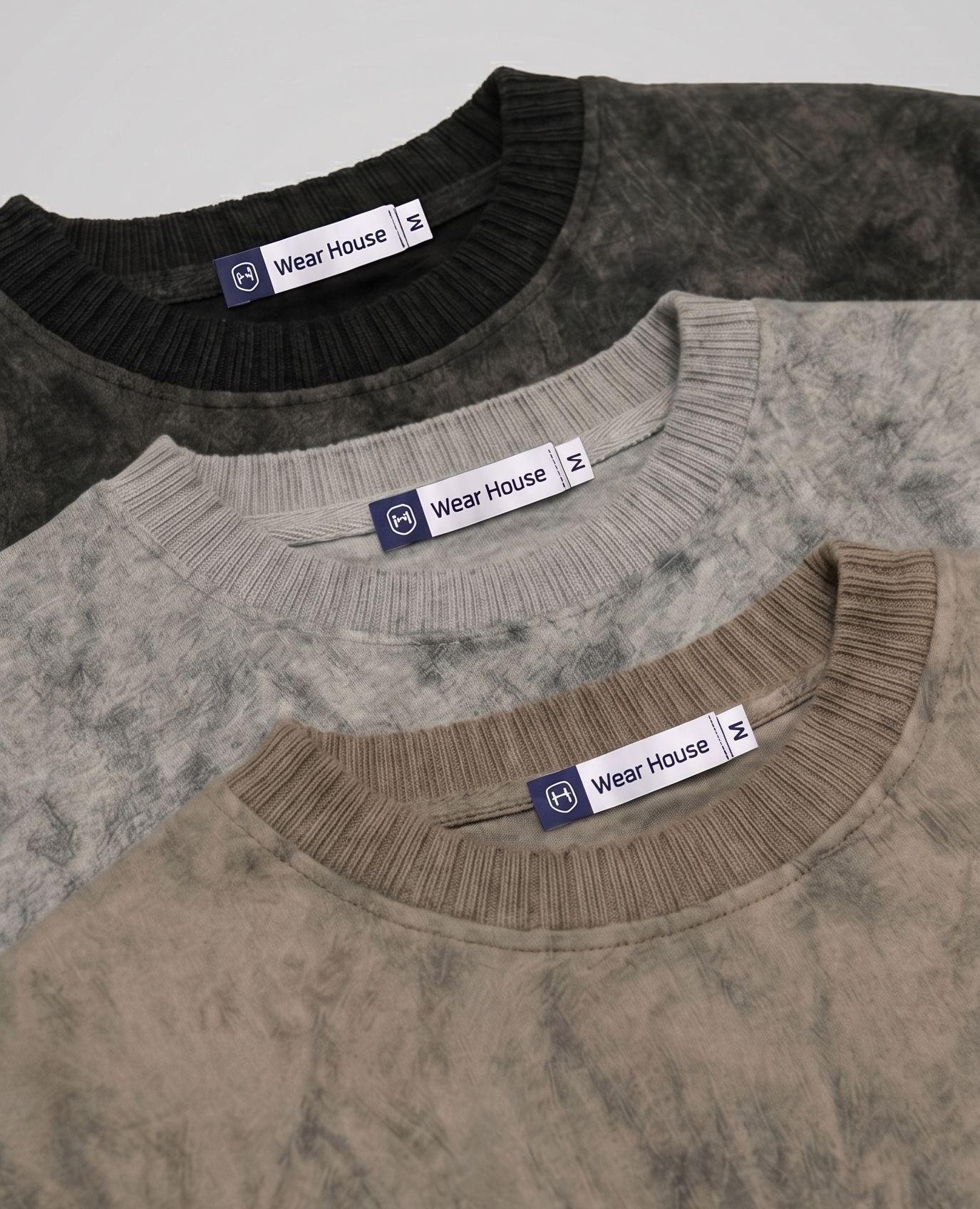 Oversized stone-Tricko neck
